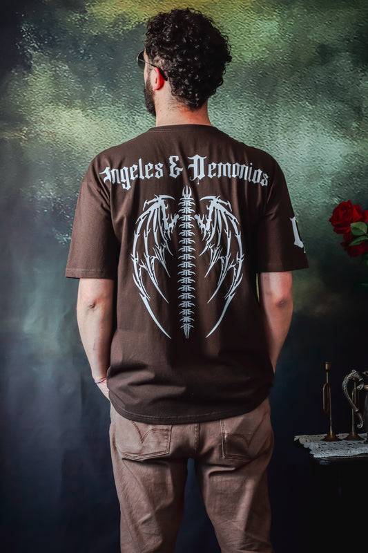 Polera Vespertilio Café By Coterraneo - Colección Ángeles & Demonios.